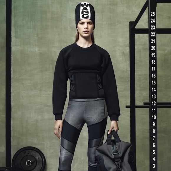 NWT RARE ALEXANDER WANG x H&M Scuba Crewneck Sweatshirt Black, Size 4 - Picture 1 of 10